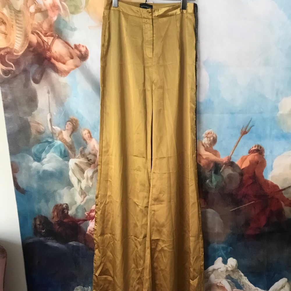 PrettyLittleThings Matching Set-Satin - Picture 4 of 5